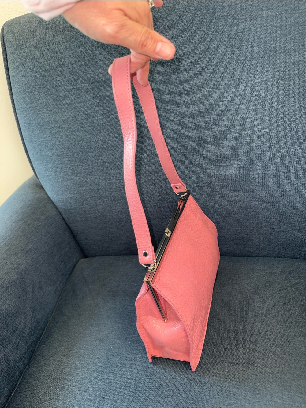 Wilsons Leather Pink Leather Shoulder Bag - Picture 5 of 8